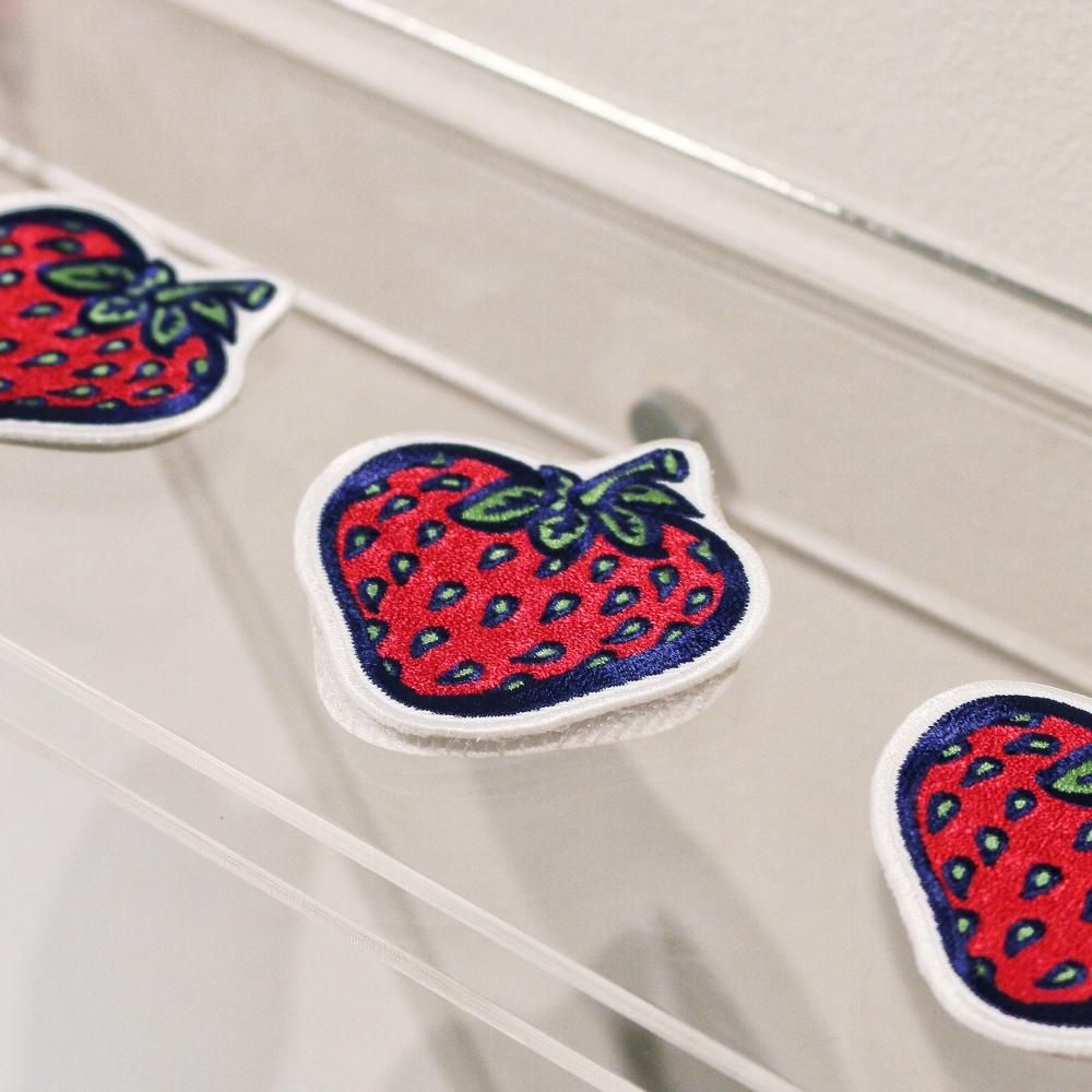 STRAWBERRY BADGE with Belclo