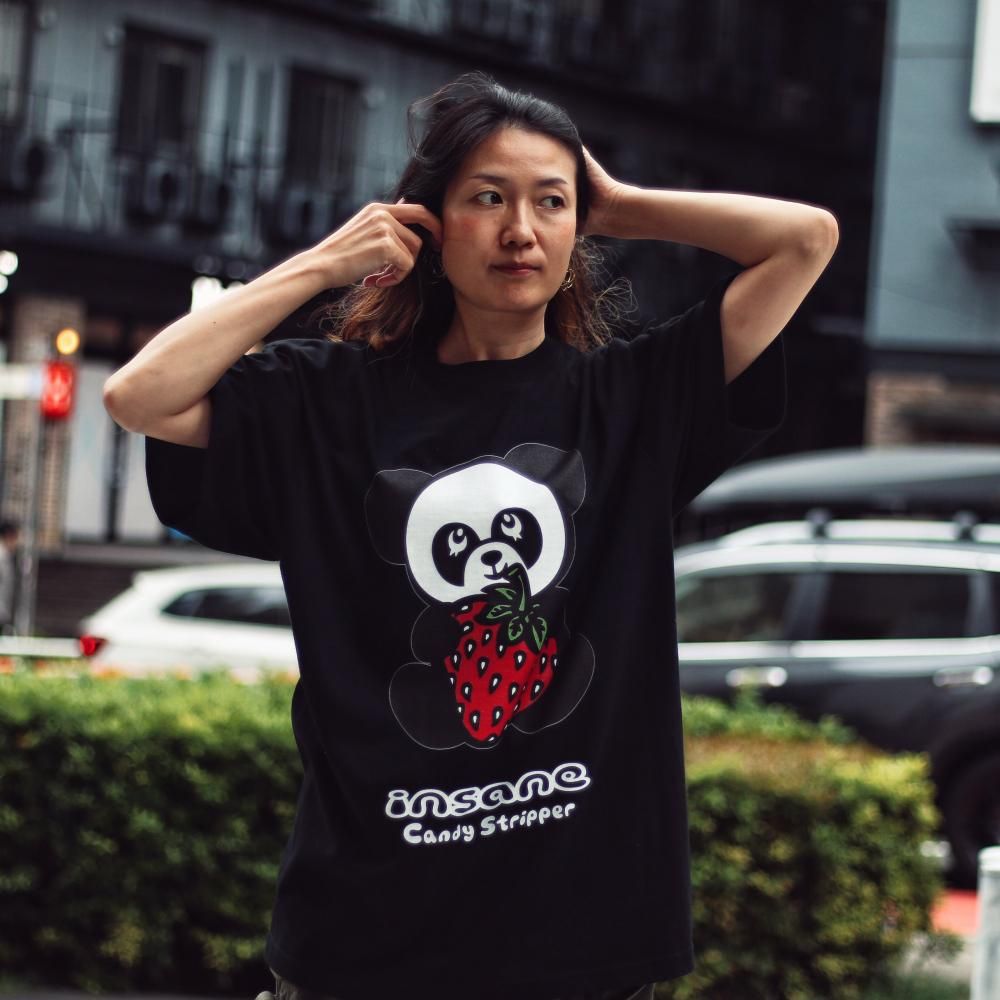 STRAWBERRY PEPE BIG TEE