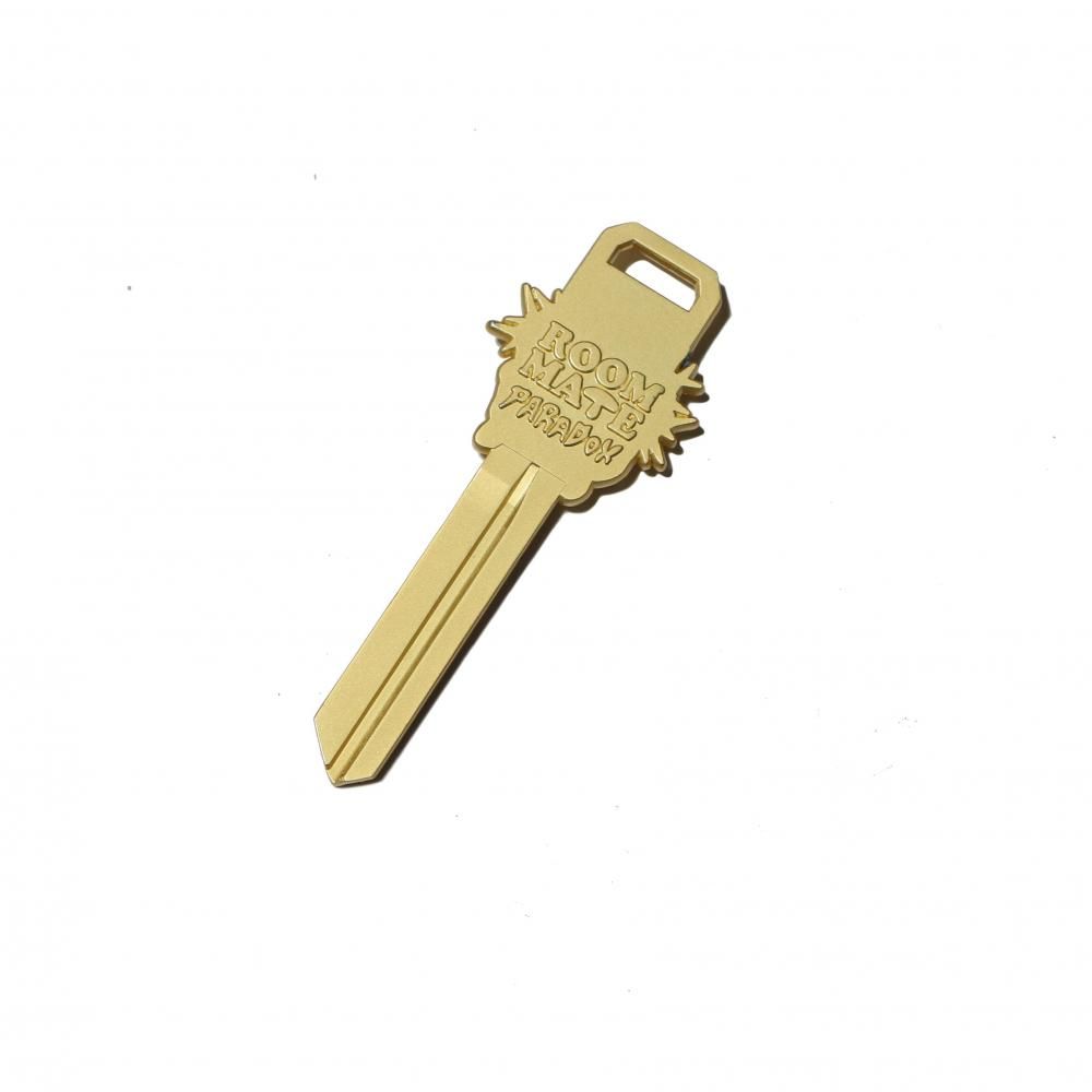 BLOW AWAY ROOMMATE KEY HOLDER