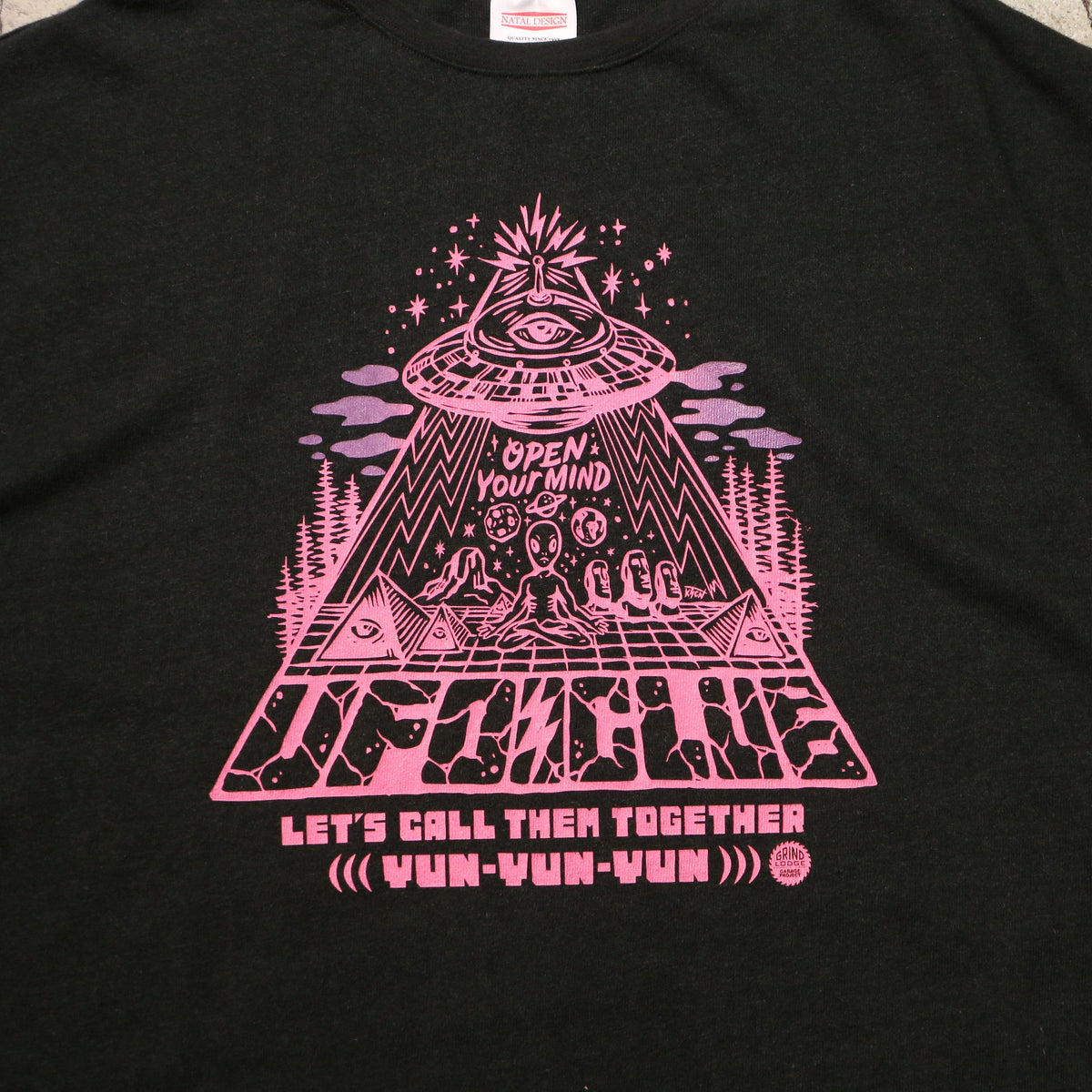 【HSH先行発売：10月中旬以降のお届け予定】GRINDLODGE x ND HEMP WIDE TEE UFO CLUB ver.5