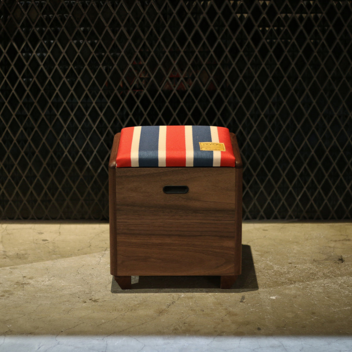 【HSH先行発売：11月中旬以降のお届け予定】NARROW STOOL ND ver. RETRO STIRPE