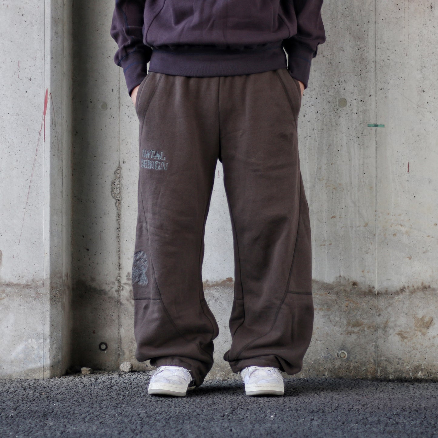 CURVY SWEAT PANTS 3D