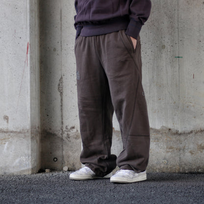 CURVY SWEAT PANTS 3D