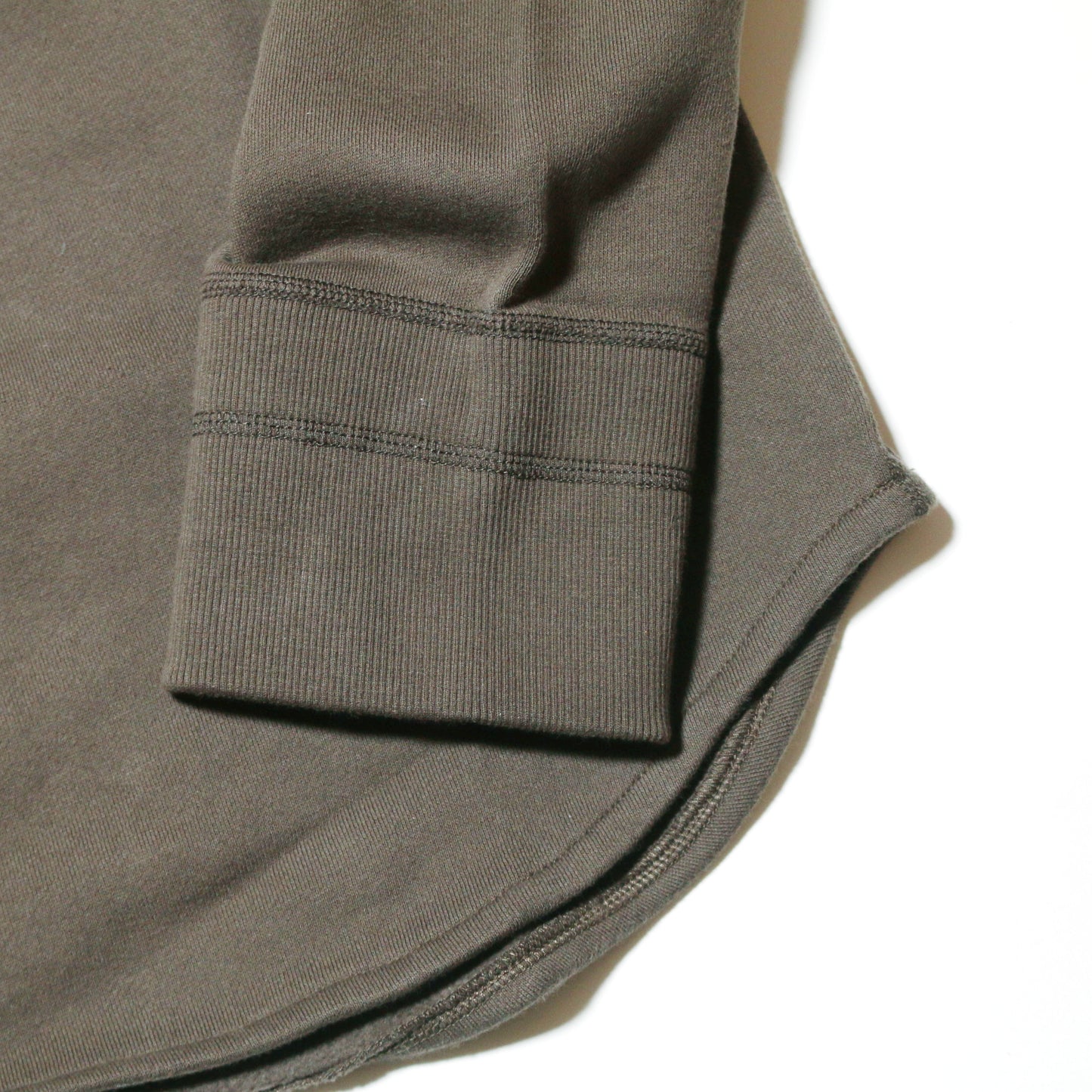 BRUSHED COTTON LONG SLEEVE HENLEY "LUCKY SWALLOW"