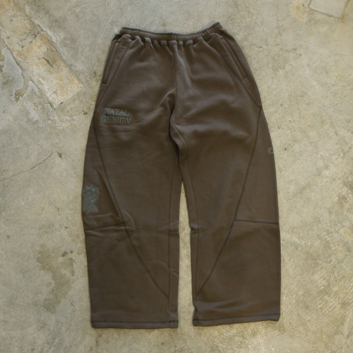 CURVY SWEAT PANTS 3D