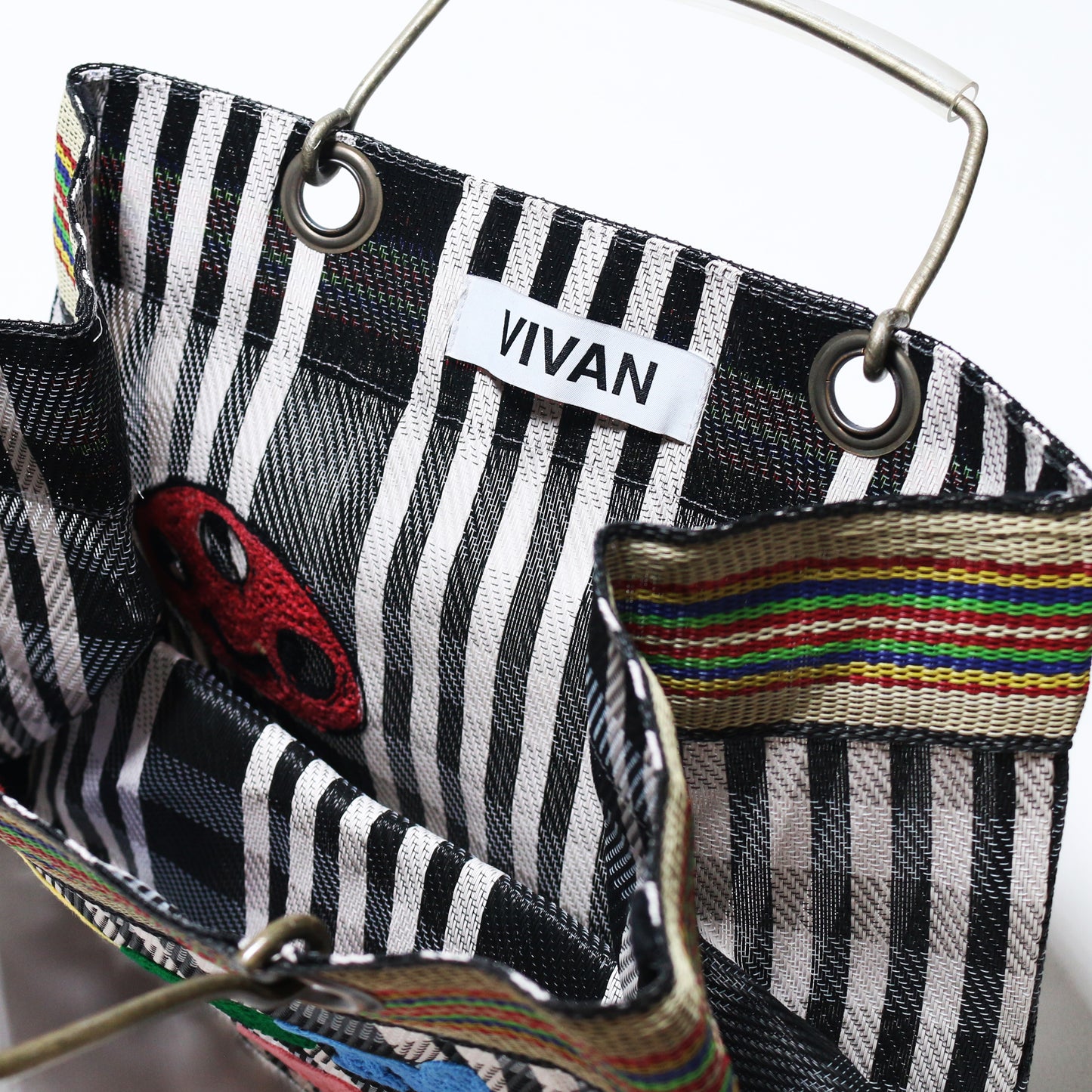 HOME EMBROIDERY LUNCH BAG ROOMMATE