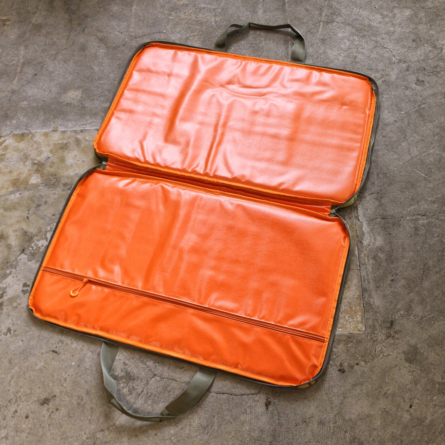 IRON TABLE CASE ND.ver