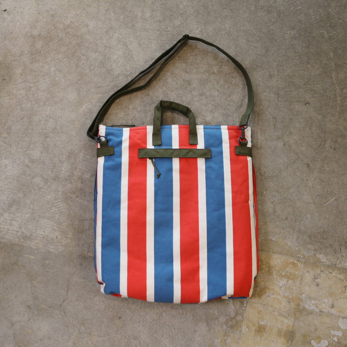 【予約商品：10月末以降のお届け予定】UTILITY HELMET BAG ND.ver